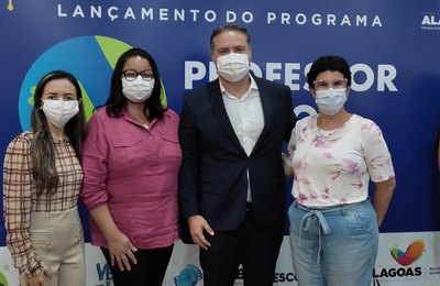 Secretária de Educação de Palmeira e técnicos prestigiam ações do governo e posse de novos gestores