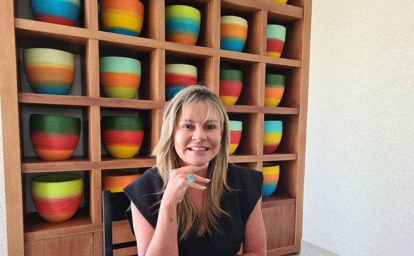 Executiva de sucesso está à frente do Westin Porto de Galinhas