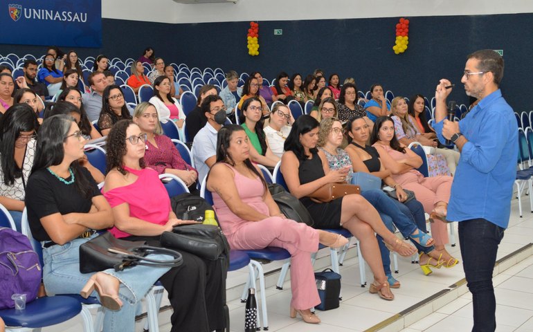 Médicos e enfermeiros são capacitados pela Sesau sobre Manejo Clínico e Laboratorial da Influenza