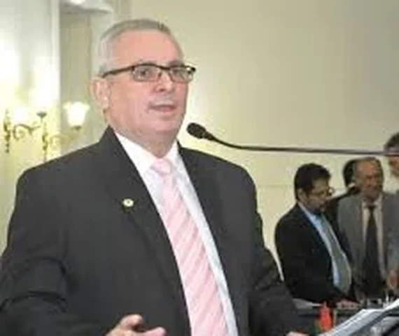 Pastor João Luiz renuncia ao mandato na Câmara de Maceió oito dias após posse