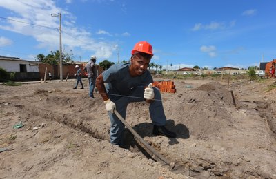 Obras da prefeitura geram empregos em Marechal