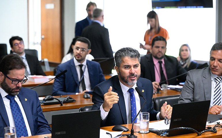 CSP aprova aumento de pena para furto de celular seguido de fraude eletrônica