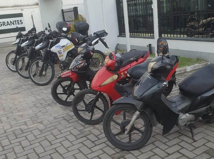 Em sequência de abordagens, BPTran recupera três motocicletas