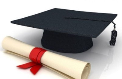 Projeto proíbe instituições de ensino de cobrar por emissão de diploma