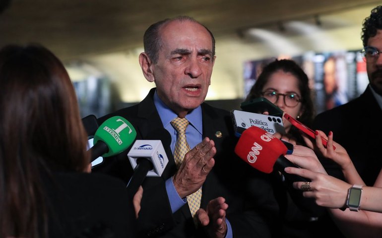 CCJ do Senado aprova fim da reeleição para cargos do Executivo