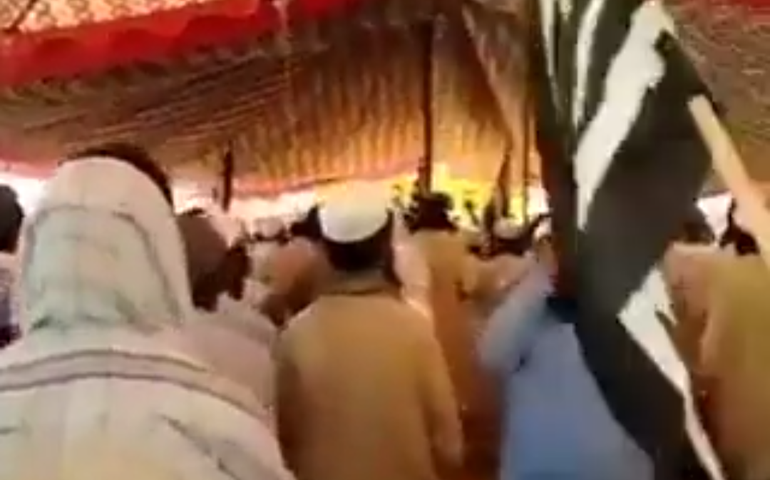 Mais de 40 pessoas morrem em atentado em comício político no Paquistão