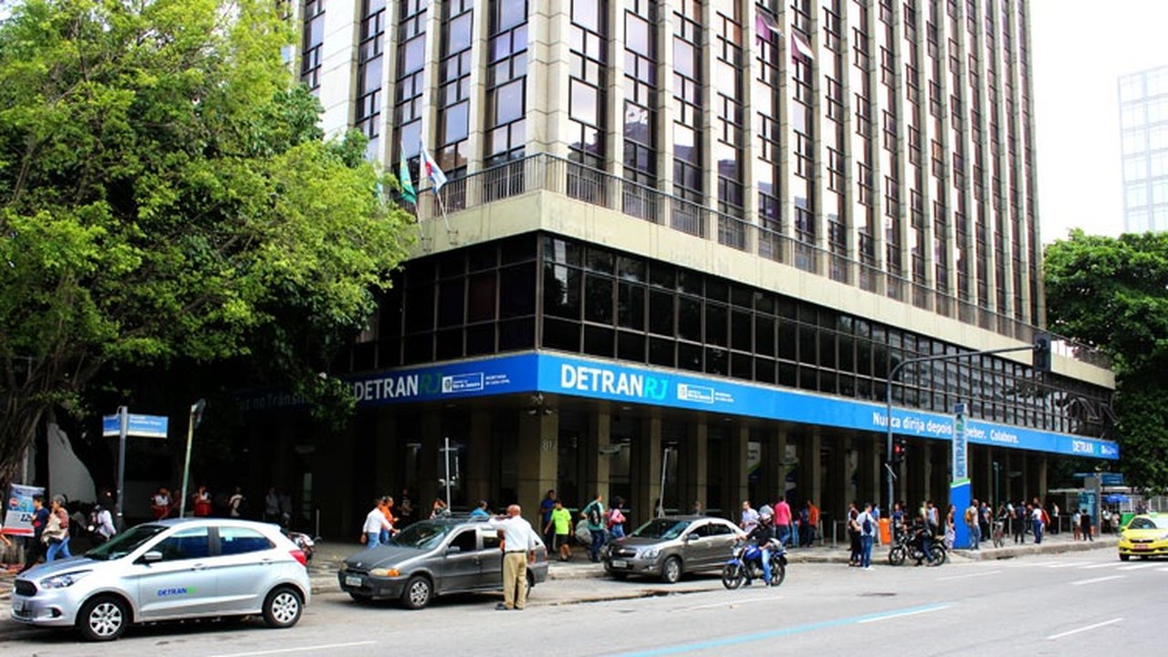 Detran-RJ vai exigir exame toxicológico de quem tirar primeira habilitação para carros e motos