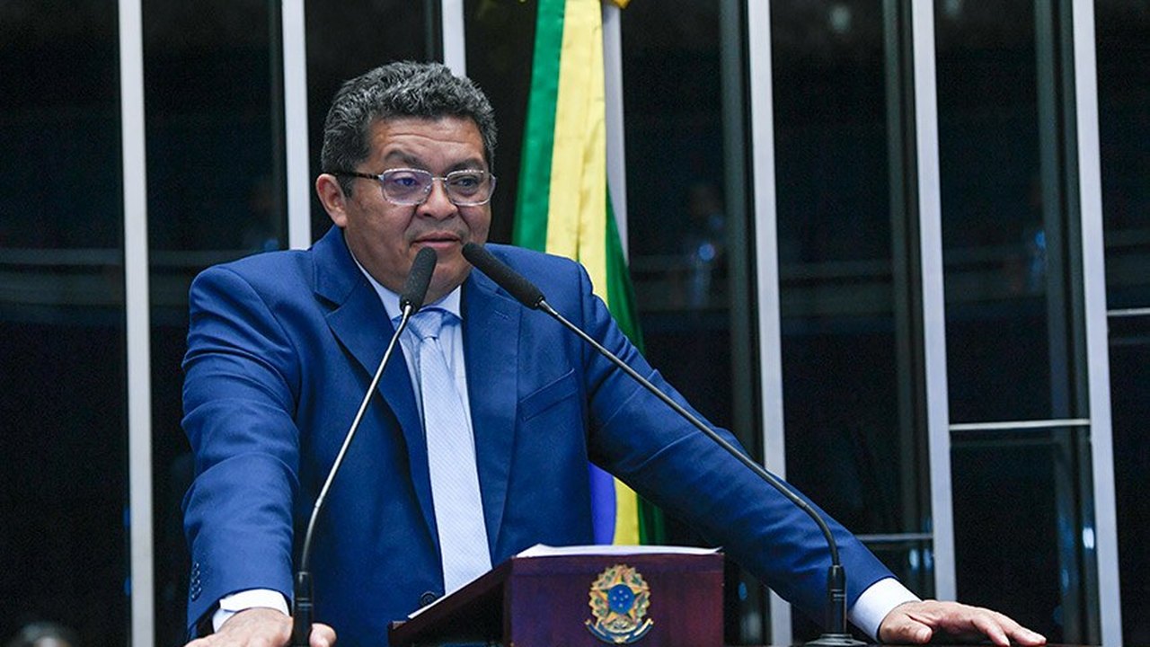 Beto Faro defende aprovação da MP que recriou ministérios