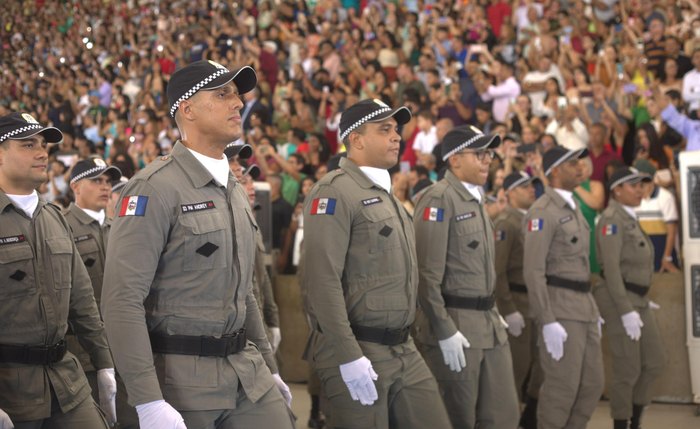São ofertadas mais de mil vagas
