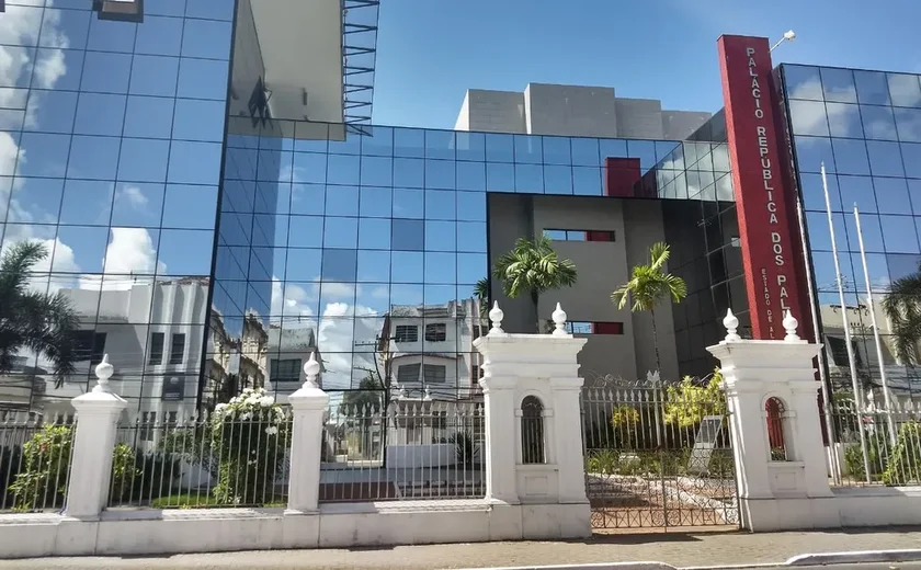 Alagoas lidera ranking fiscal no Nordeste e fica entre os três estados mais responsáveis do país