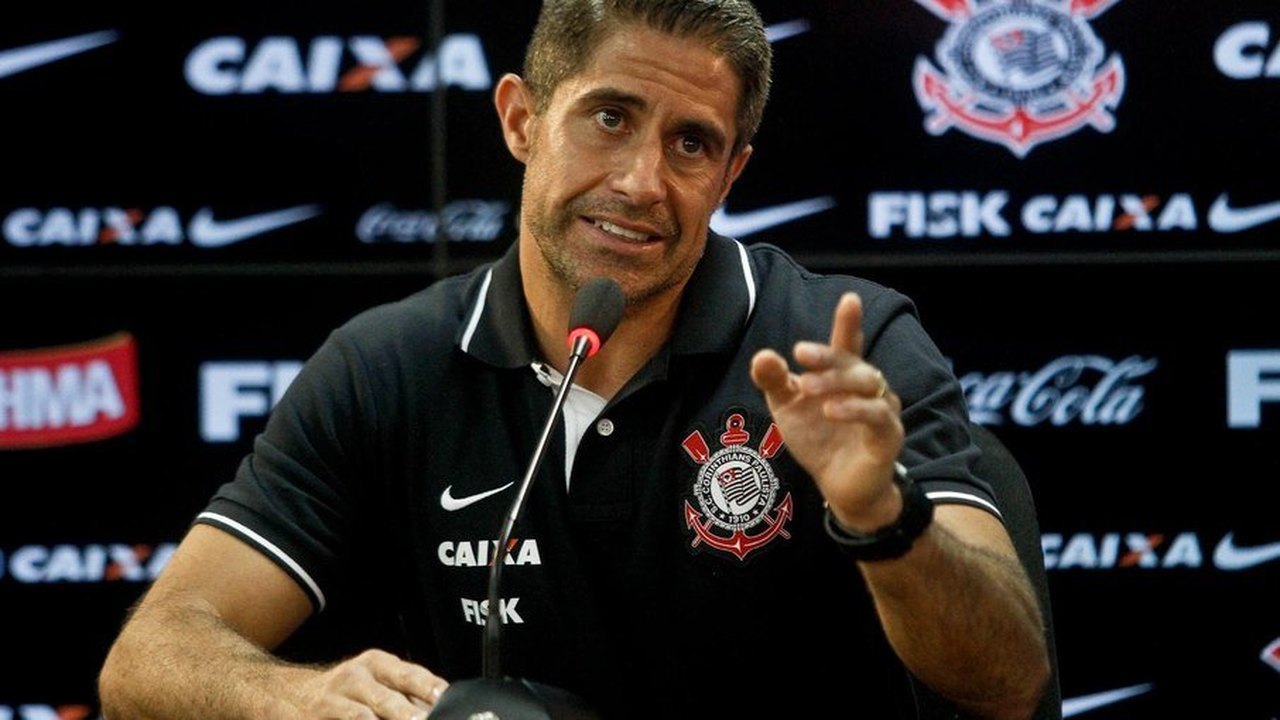 Após ‘não’ de Renato e Aguirre, Corinthians anuncia Sylvinho como novo treinador