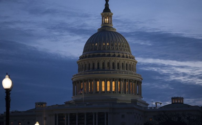 'Acalmar os loucos': especialista indica o propósito do ultimato de Trump à Rússia