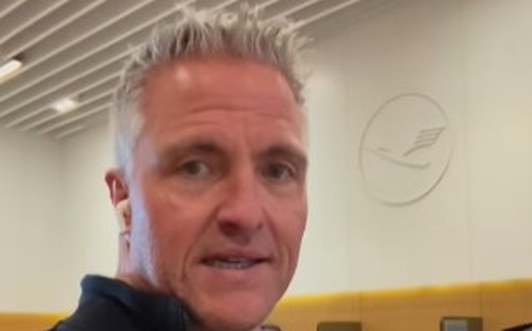 Ralf Schumacher vê Hamilton travado na Ferrari e alerta: 'Pode até desistir'