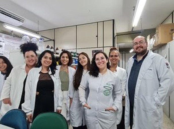 Pesquisa investiga presença de microplásticos em placentas