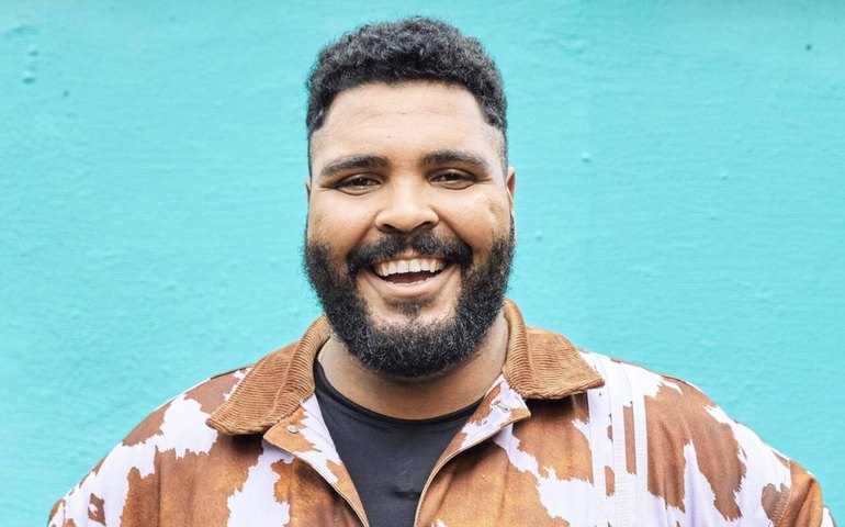 Paulo Vieira surpreende seguidores com foto ousada e ganha elogios: 'Sexy', diz Paolla Oliveira