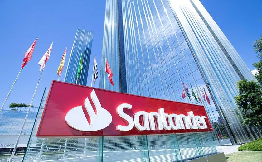 Continuamos torcendo para acordo com os EUA sobre tarifaço, diz presidente do Santander Brasil