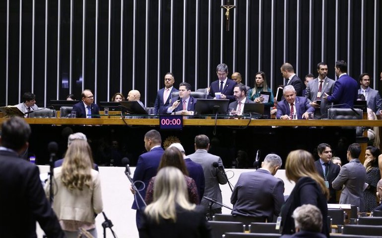 Congresso Nacional aprova proposta de Orçamento de 2025