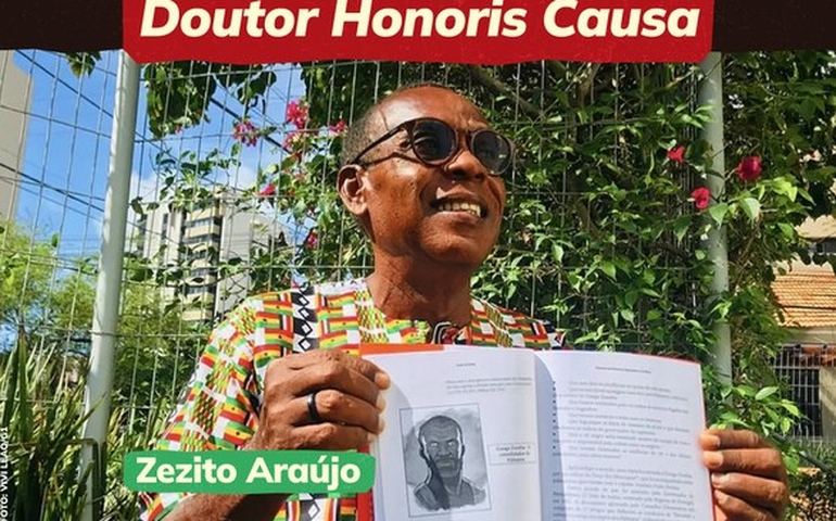 Zezito Araújo recebe título de Doutor Honoris Causa na Bienal de Alagoas