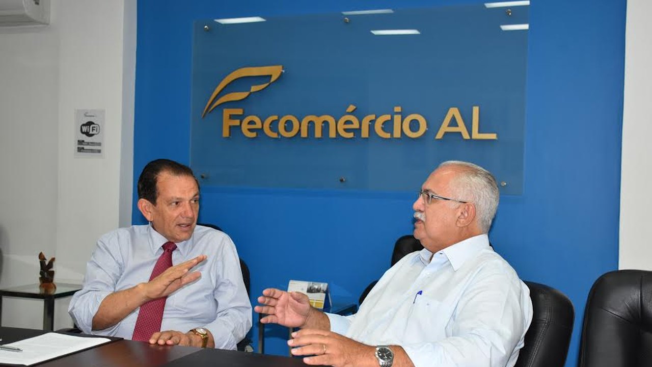 Teófilo visita Fecomércio em busca de parceria