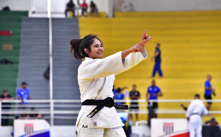 Jogos Mundiais Universitários: Beatriz Freitas fatura 2ª prata do país