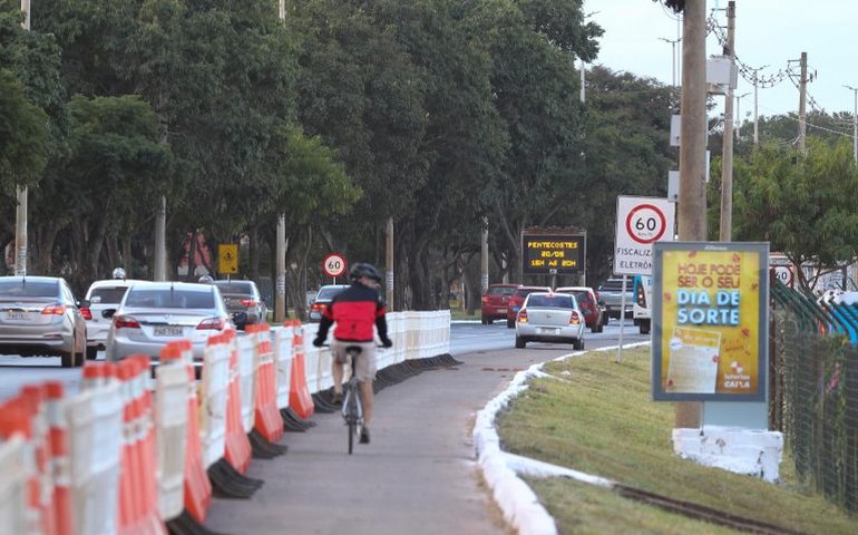 Comissão discute mobilidade urbana e segurança no trânsito para ciclistas
