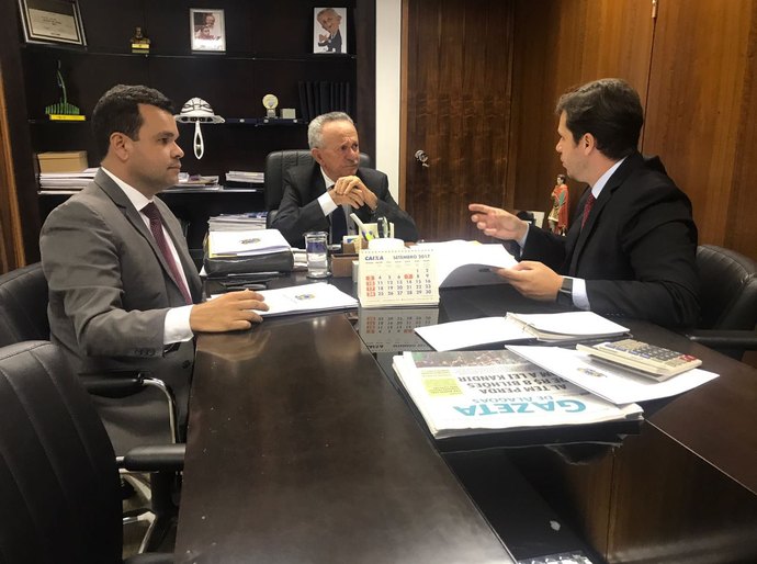 Prefeito Cacau garante construção de três novas Unidades de Saúde em Marechal