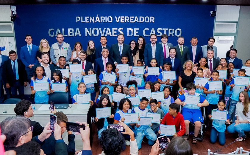 Circuito Câmara abre as portas do Legislativo para estudantes de escola municipal
