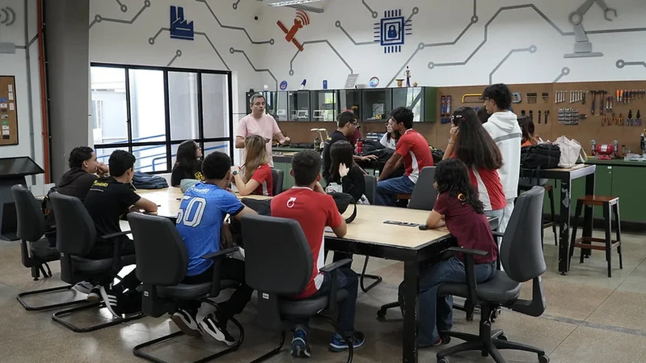 Projeto Fala Indústria aproxima estudantes do universo industrial com maratona de inovação