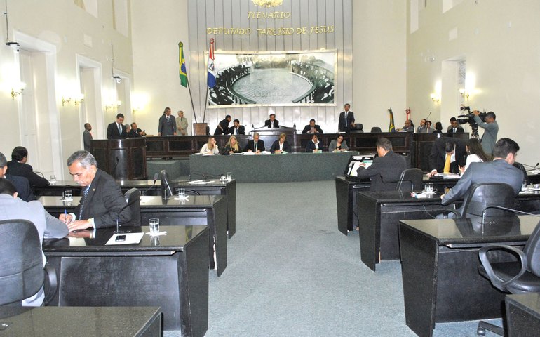 Deputados estaduais alagoanos retornam do recesso nesta quinta-feira