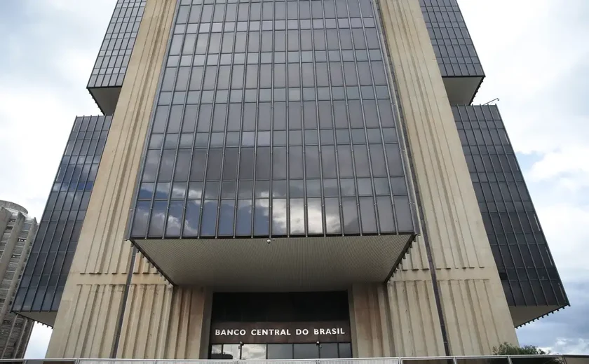 Projeção suavizada de IPCA de 12M à frente no Focus do BC passa de 4,45% para 4,43%