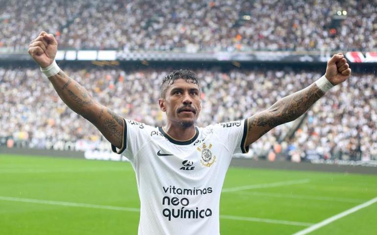 Paulinho, ex-seleção brasileira e Corinthians, anuncia aposentadoria aos 36 anos