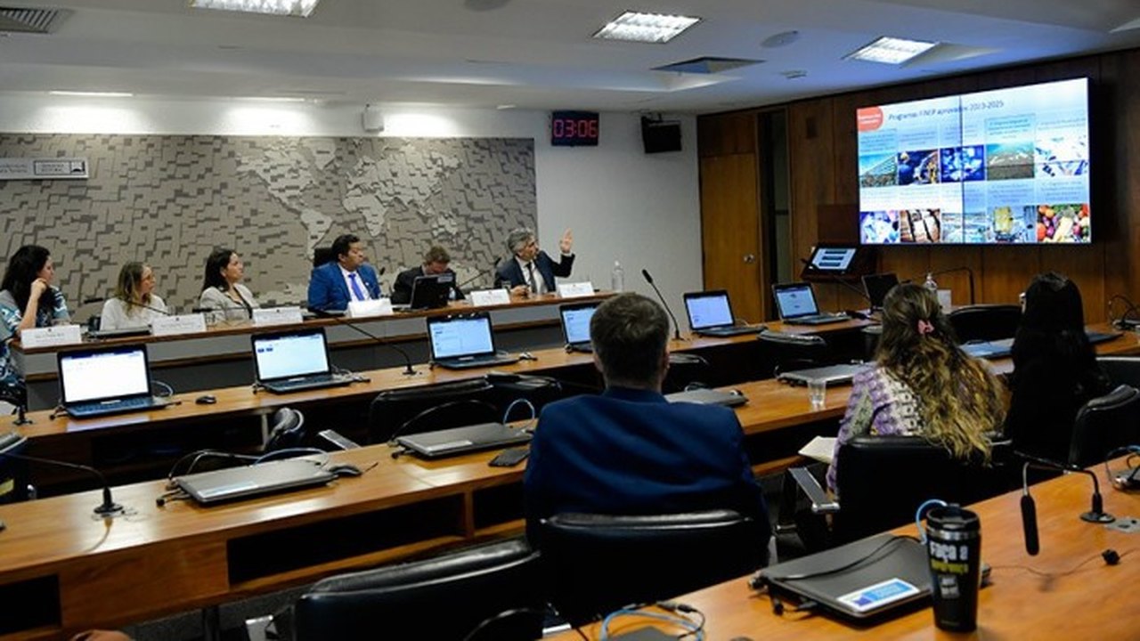 CCT aprova 39 outorgas de emissoras de rádio e TV