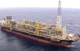 Produção nacional de petróleo cresce quase 5% em abril