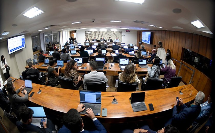 Reforma tributária pode levar a aumento de preço da internet, alerta setor de TI