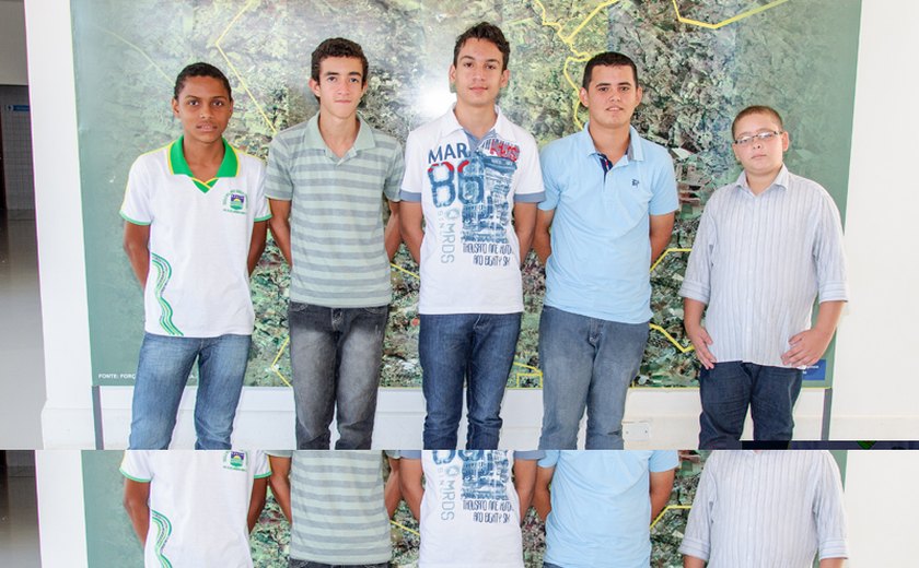 Estudantes limoeirenses finalistas da OBMEP são homenageados em Arapiraca