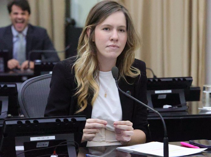Cibele Moura parabeniza operação contra abuso infantil e cobra reforço na proteção de crianças