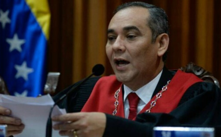 EUA oferecem recompensa de US$ 5 milhões por chefe do supremo da Venezuela