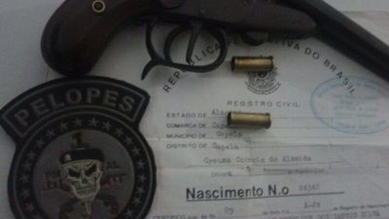 Operação apreende 4 armas e 12 mil reais em Murici-AL