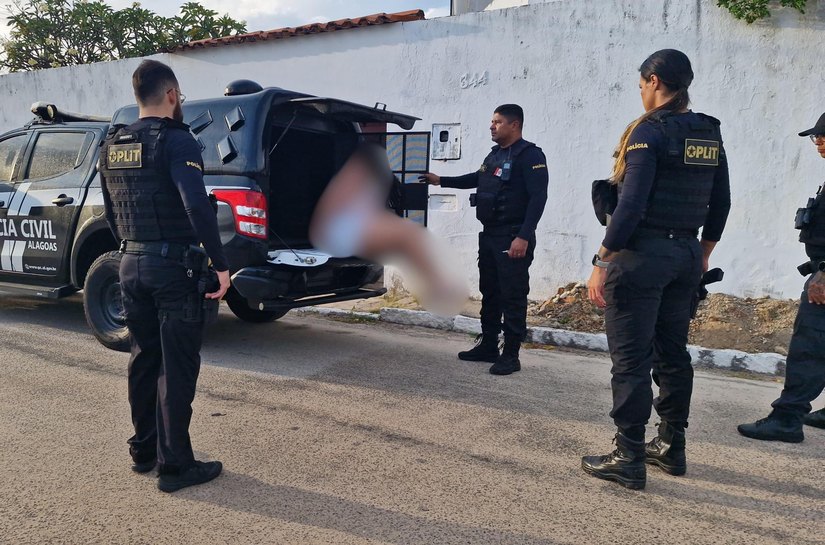 Polícia Civil prende suspeita de envolvimento em homicídio de homem carbonizado em Marechal Deodoro