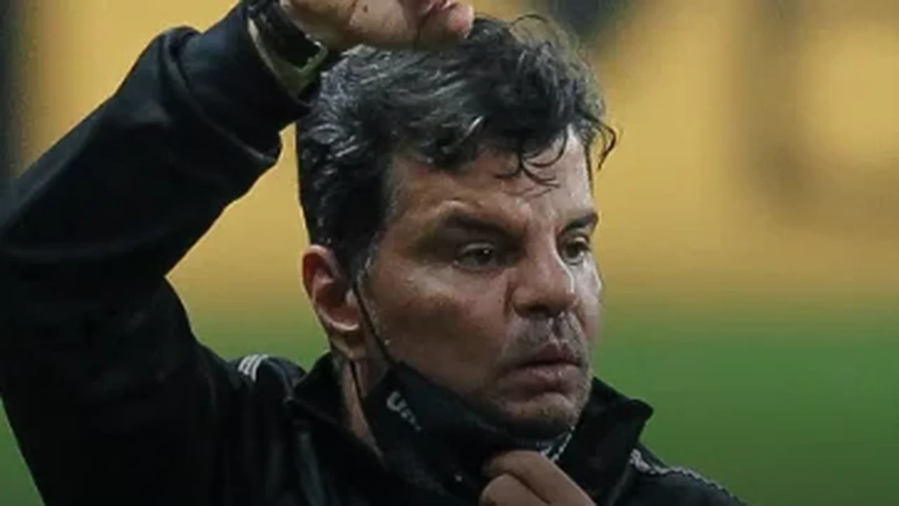Justiça revoga prisão preventiva de auxiliar de Renato Gaúcho no Grêmio por suspeita de descumprir medida protetiva