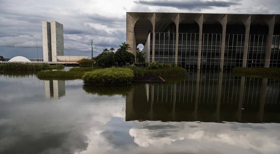 brasilia_60_anos_espelho_itamaraty_0420202398_2 / Foto: Foto: Marcello Casal Jr (Agência Brasil)