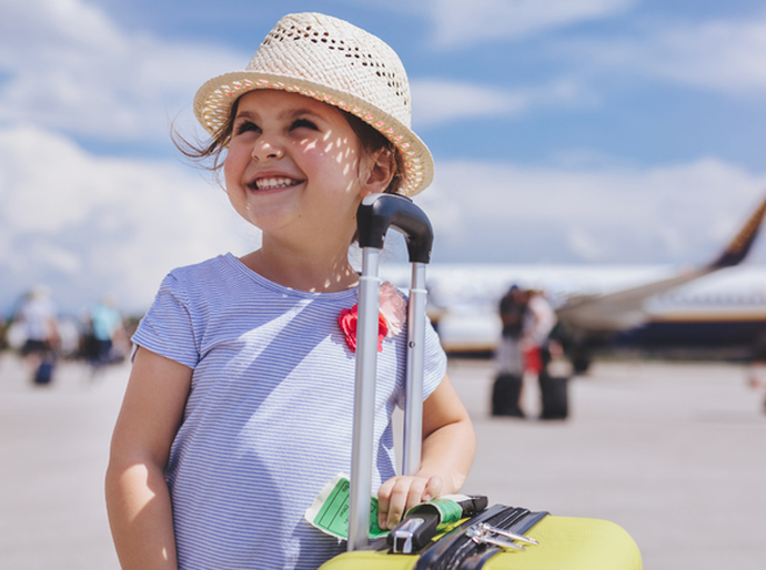 Vai viajar com crianças ou adolescentes? Fique atento à documentação