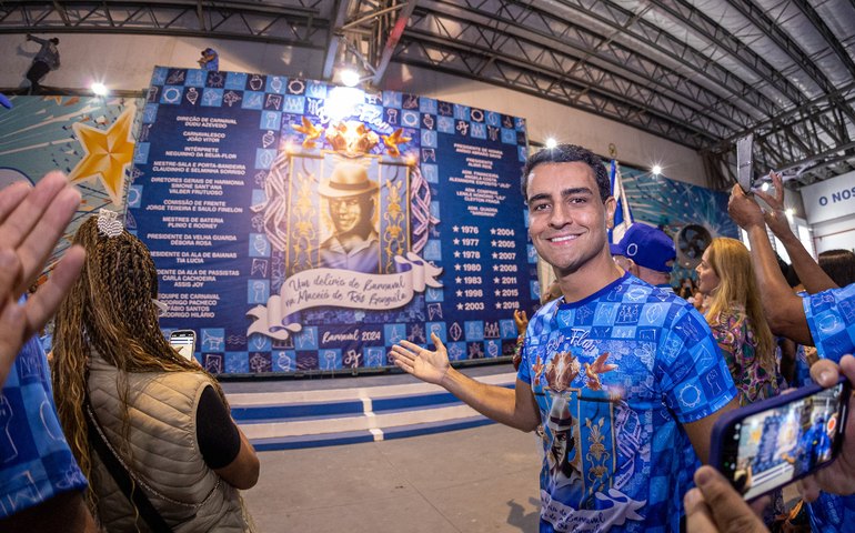 'Olha Maceió aí, gente!' Beija-Flor anuncia capital alagoana como tema do enredo para 2024