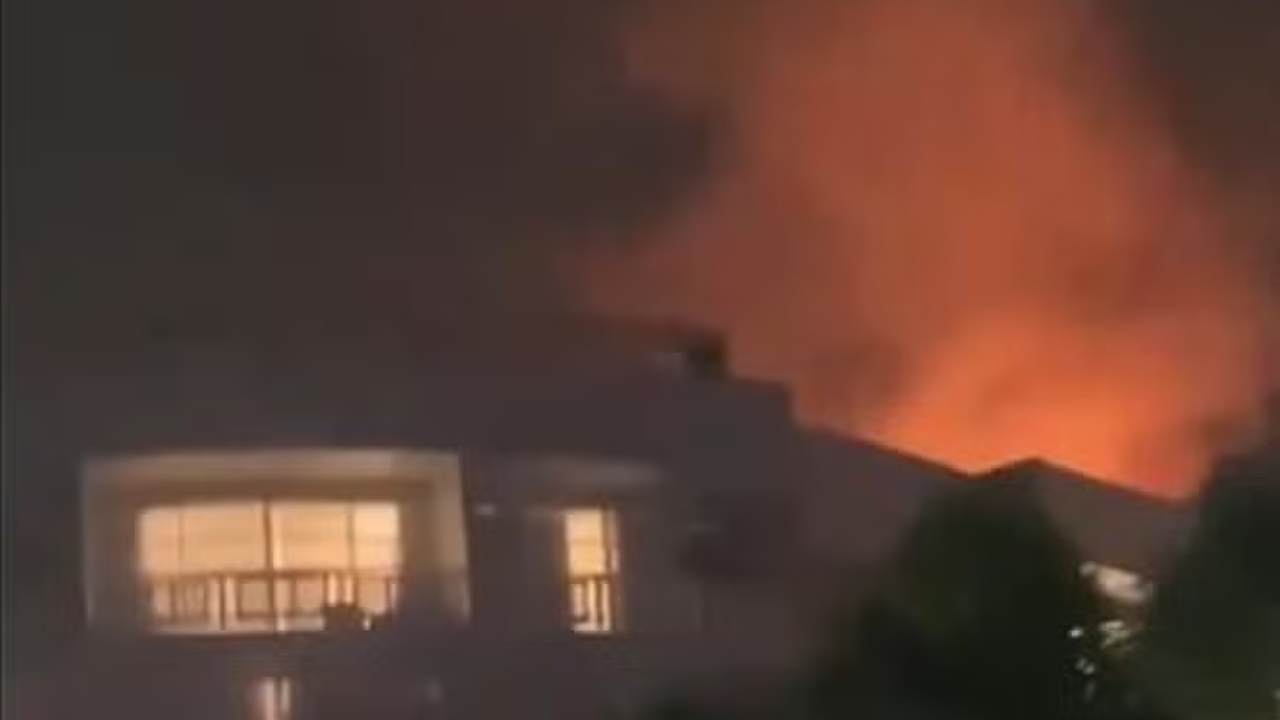 Helicóptero cai em telhado de hotel Hilton na Austrália; vídeo