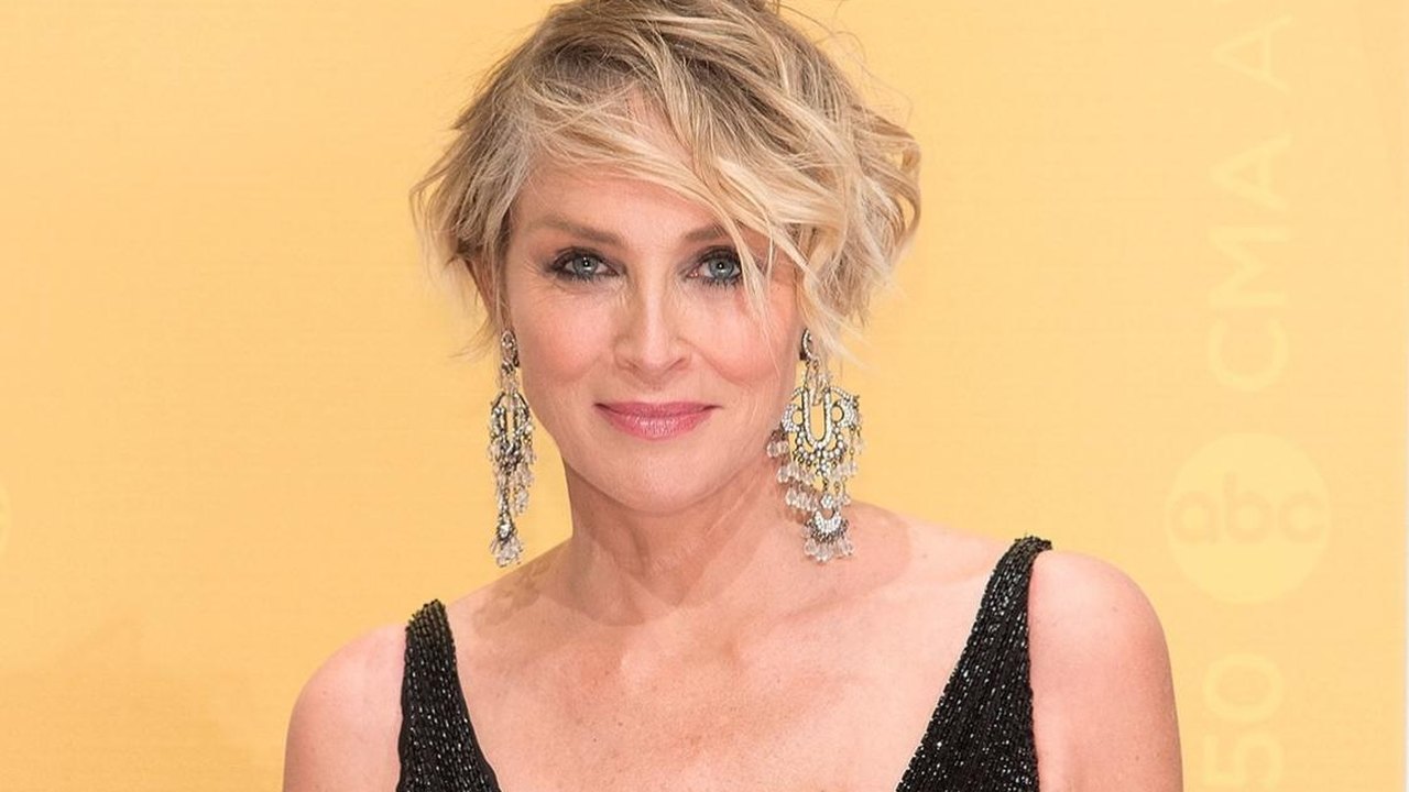 Sharon Stone descobre tumor após receber diagnóstico errado