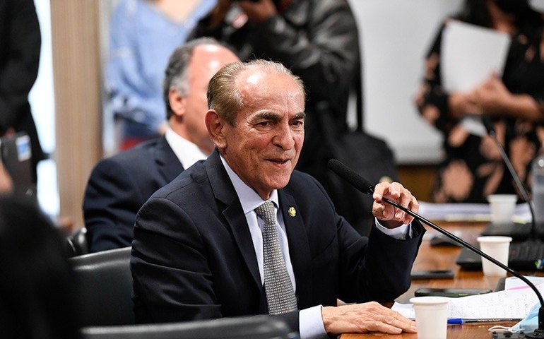 Senador mantém 'crime de desinformação' e quarentena para agentes da lei no Código Eleitoral