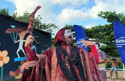 Projeto Sesc em Cena leva teatro à Vila Emater com o espetáculo “Carcomida”