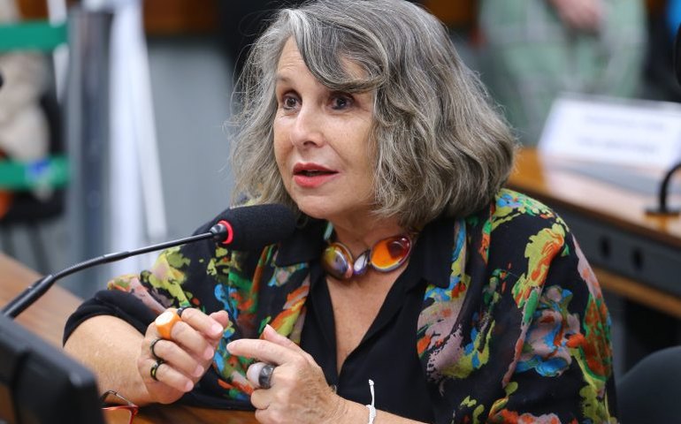 Comissão aprova proposta que garante envio gratuito de texto e de áudio para serviços de emergência