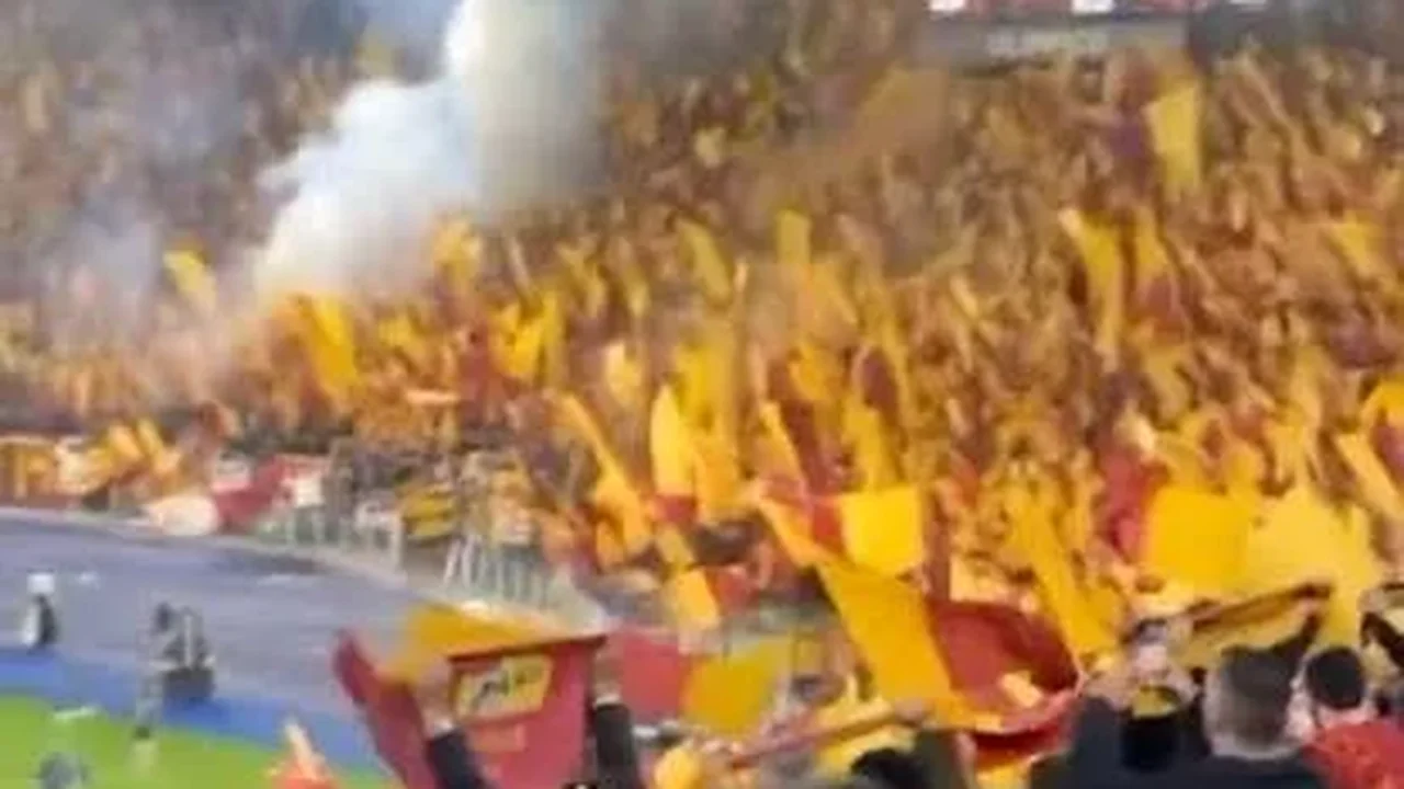 Torcedores da Roma são banidos de estádios por saudação fascista em jogo na Itália