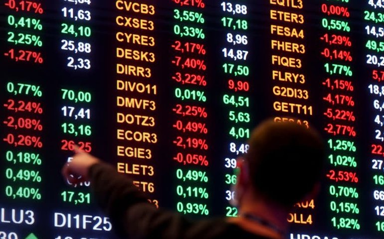 Exterior negativo leva Ibovespa à queda, apesar de fala de Campos Neto